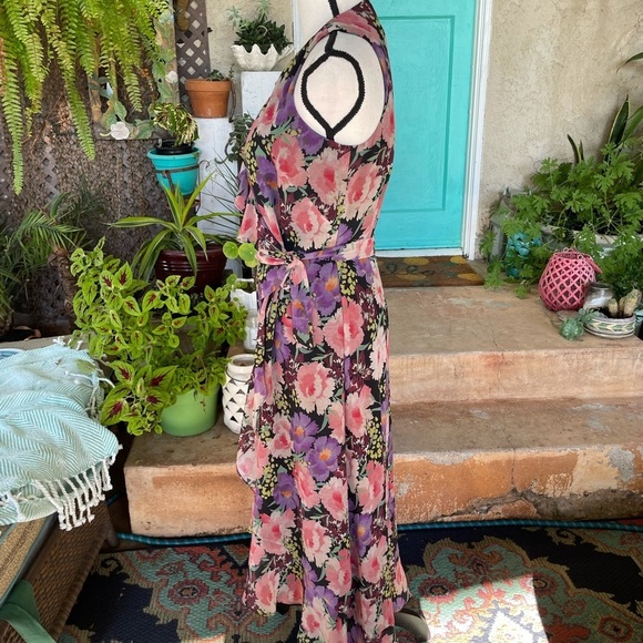 Sara Campbell Black Floral Wrap Around mid Length Dress size 2 - Picture 6 of 7